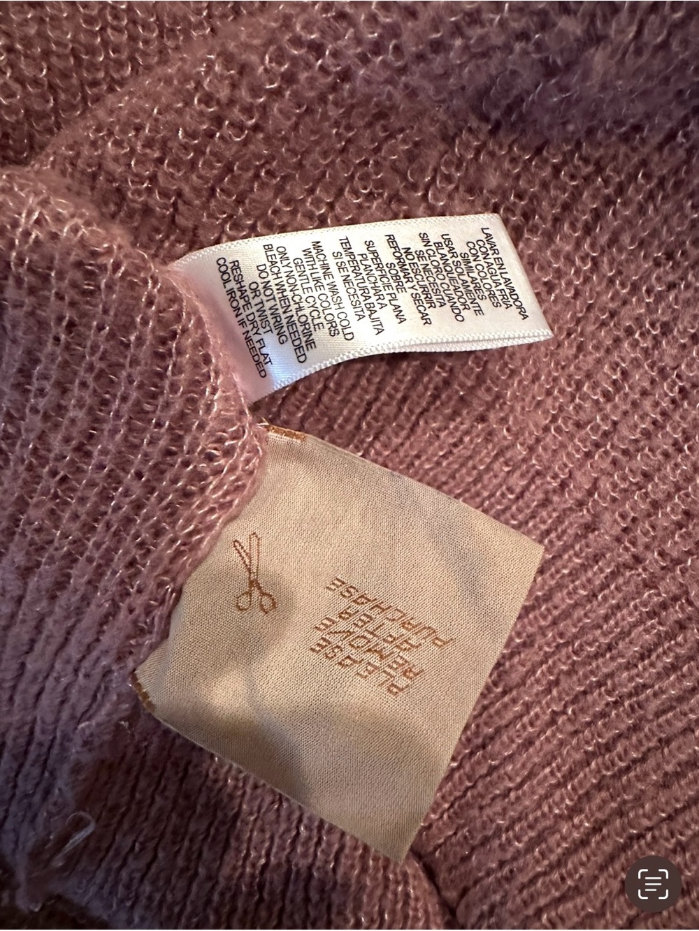 Daisy Fuentes Floral Accent Lilac Turtleneck Sweater- Size- medium - Picture 9 of 10